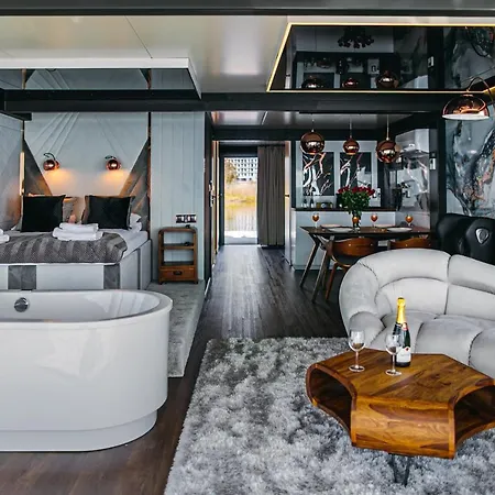Grand Ht Houseboats- Domki Na Wodzie - Jacuzzi, Sauna, Motorboat Großmöllen Exterior foto