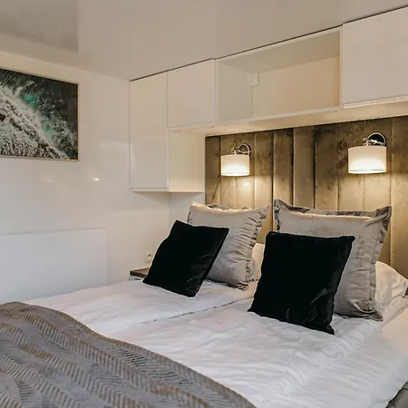 Grand Ht Houseboats- Domki Na Wodzie - Jacuzzi, Sauna, Motorboat Großmöllen Zimmer foto