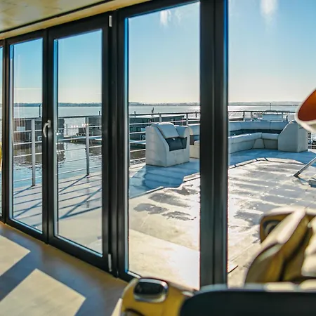 Grand Ht Houseboats- Domki Na Wodzie - Jacuzzi, Sauna, Motorboat Großmöllen Zimmer foto