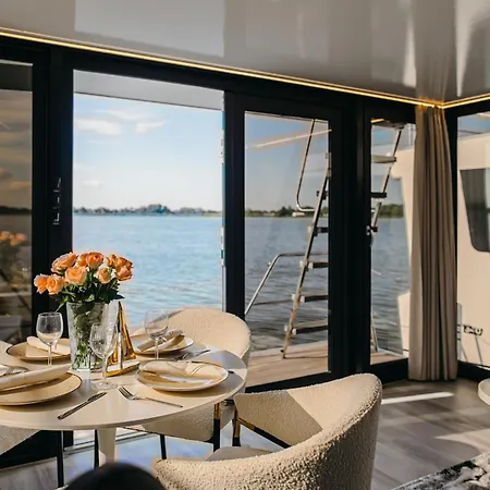 Grand Ht Houseboats- Domki Na Wodzie - Jacuzzi, Sauna, Motorboat Großmöllen Zimmer foto