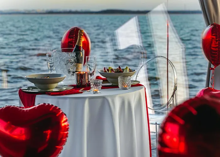 Grand Ht Houseboats- Domki Na Wodzie - Jacuzzi, Sauna, Motorboat