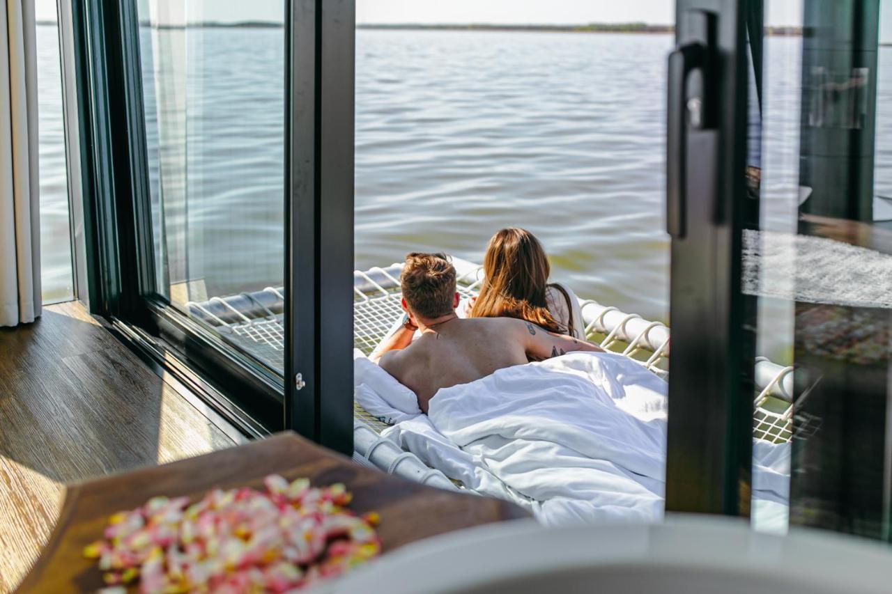 Botel Grand Ht Houseboats- Domki Na Wodzie - Jacuzzi, Sauna, Motorboat Großmöllen