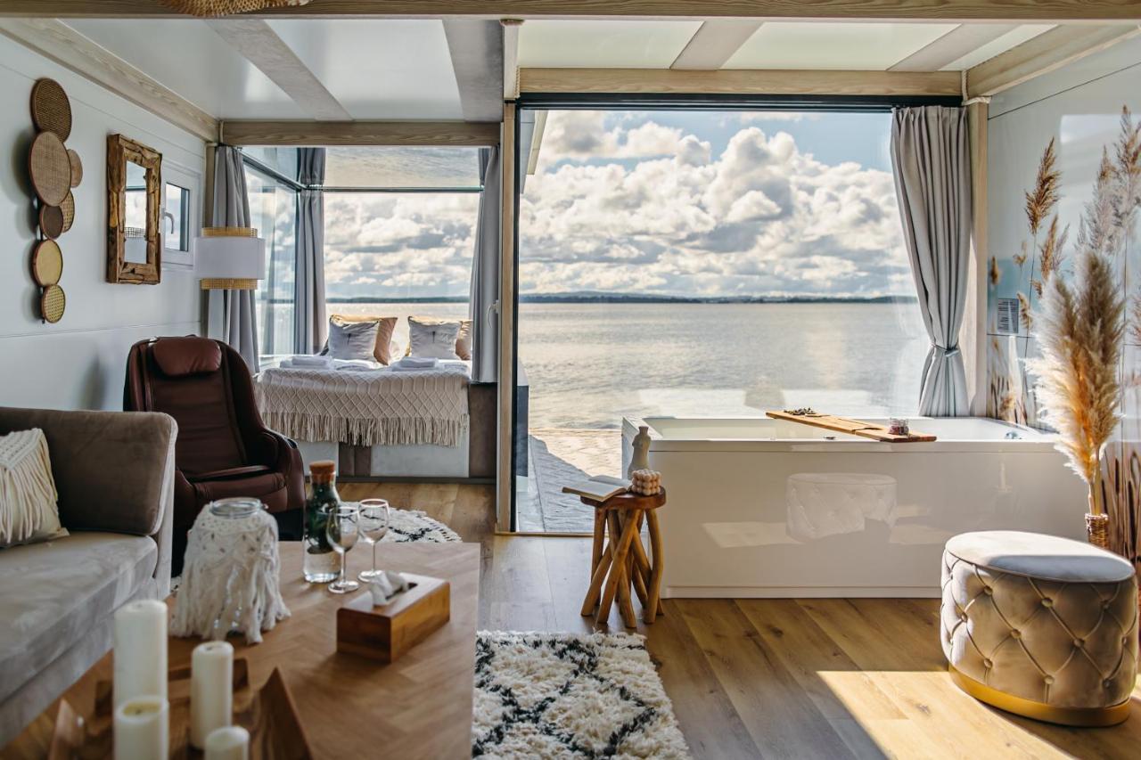 Grand Ht Houseboats- Domki Na Wodzie - Jacuzzi, Sauna, Motorboat Botel *
