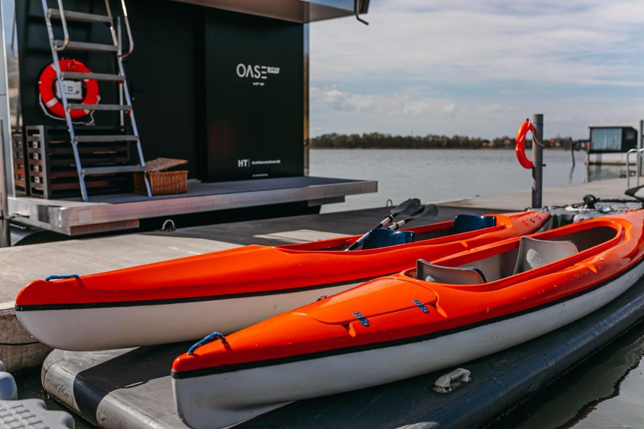 Domki na wodzie - Grand HT Houseboats - with sauna, jacuzzi&massage chair Hotel na wodzie *