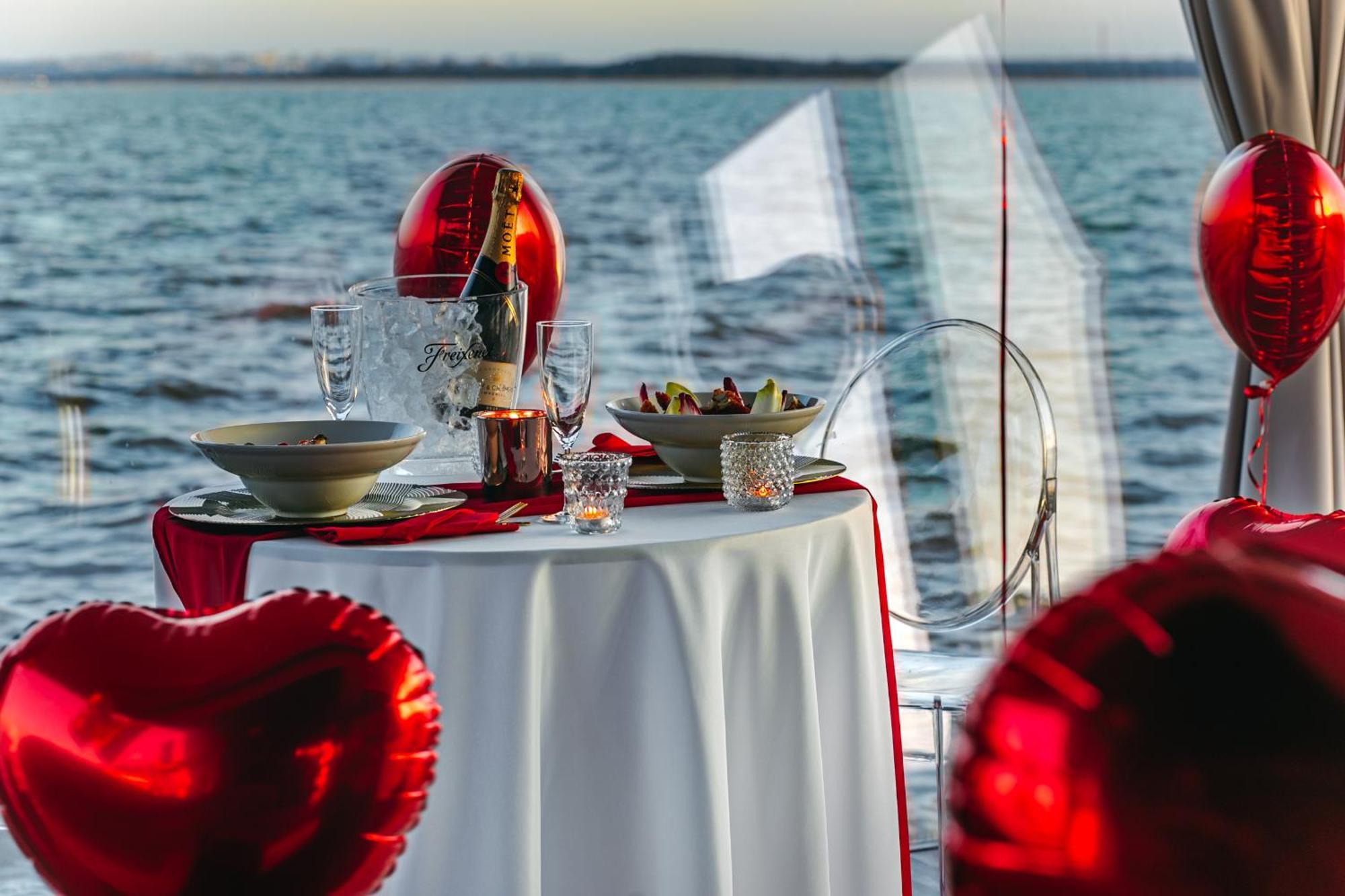 Grand Ht Houseboats- Domki Na Wodzie - Jacuzzi, Sauna, Motorboat Botel